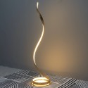 Lámpara de pied dorada salón LED - Millenium