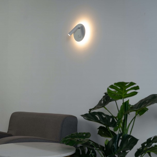 Aplique LED con luz de lectura giratoria