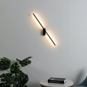 Lámpara de pared LED larga y negra