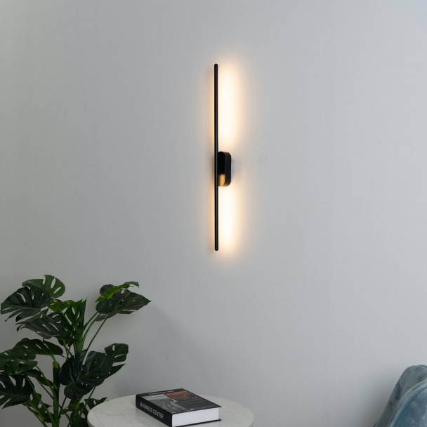 Lámpara de pared con brazo giratorio