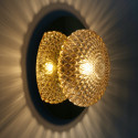 Lámpara de pared con un bonito reflejo de luz