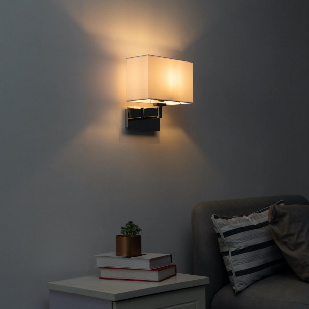 Luminaria con pantalla blanca