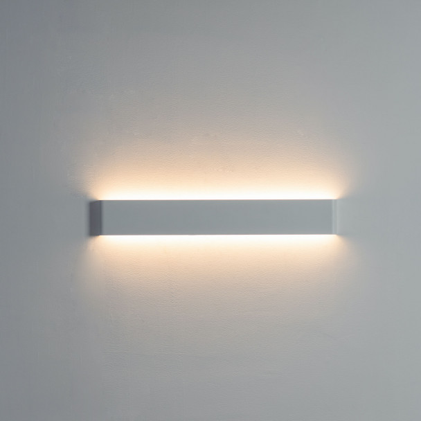 Luz blanca para el pasillo o el salón
