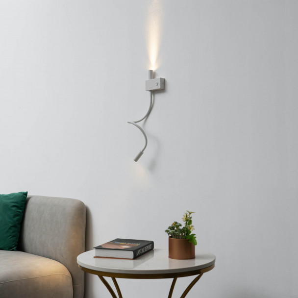 Lámpara de pared e interruptor