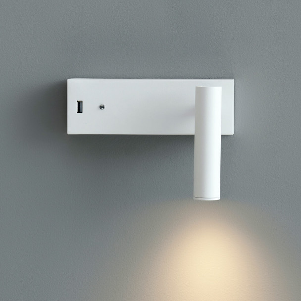 Lámpara de pared con puerto USB