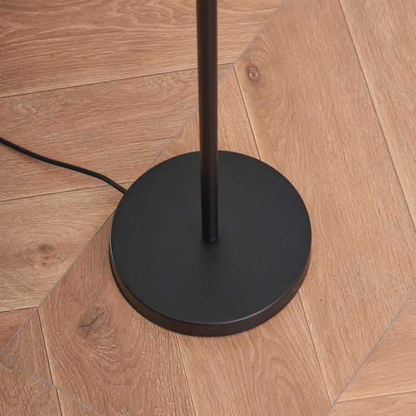 Lámpara de pie led integrada con iluminación potente - Simaria