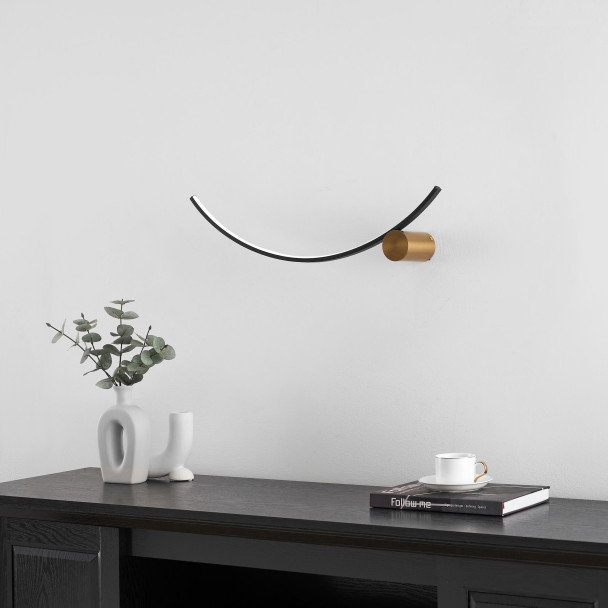 Aplique limpio y minimalista - Curva