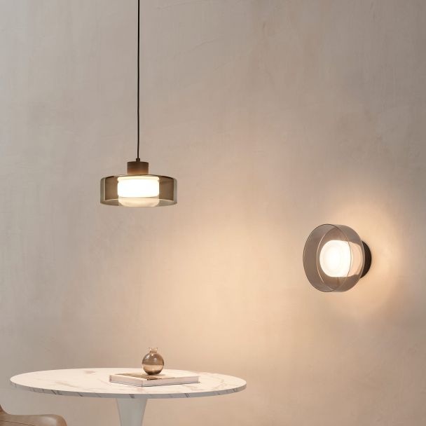 Foco o aplique ideal para dormitorio - Valdo
