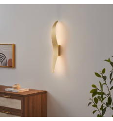 Aplique largo ondulado acabado oro cepillado LED 8W -... 2