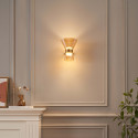 Aplique de diseño dorado con vidrio ámbar y LED integrado - Antonella