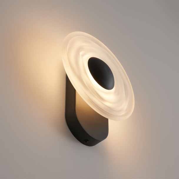 Aplique de pared negro con efecto halo...